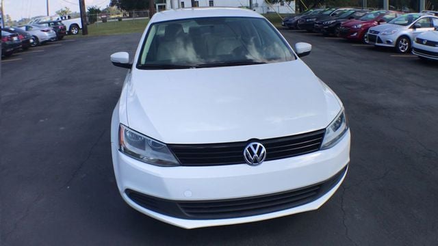 2012 Volkswagen Jetta Sedan SE - 22637337 - 2