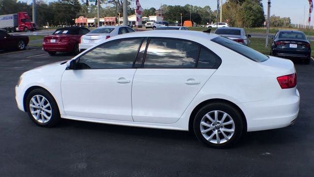 2012 Volkswagen Jetta Sedan SE - 22637337 - 5