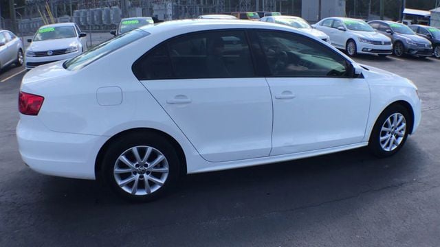 2012 Volkswagen Jetta Sedan SE - 22637337 - 8