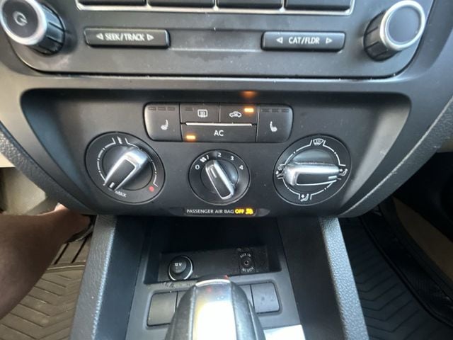 2012 Volkswagen Jetta Sedan SE - 23004027 - 17