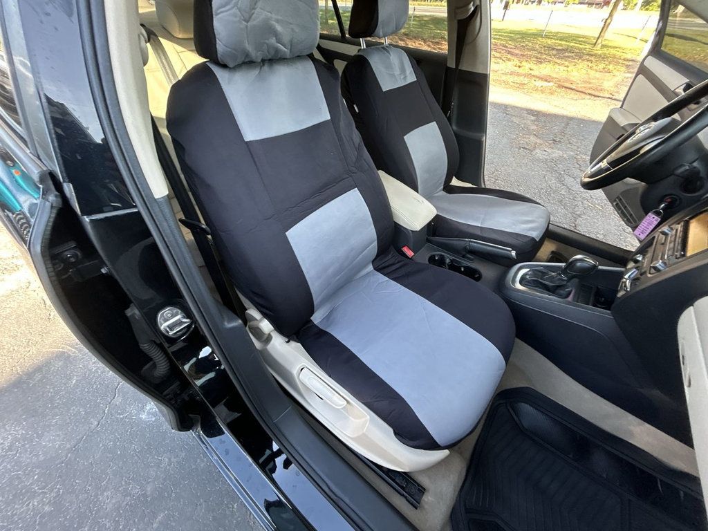 Volkswagen Jetta Sedan SE photo 19