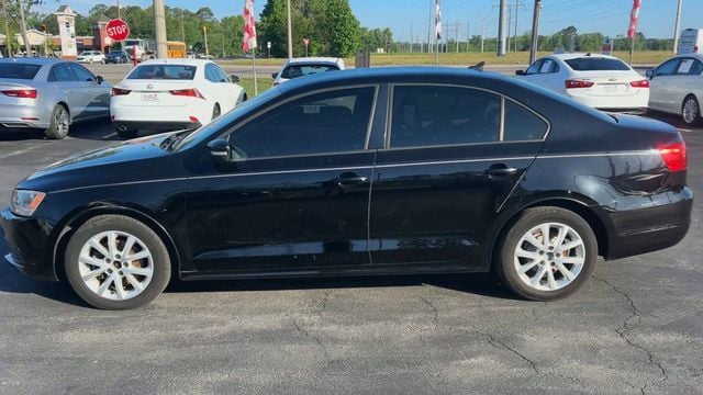 2012 Volkswagen Jetta Sedan SE - 23004027 - 4