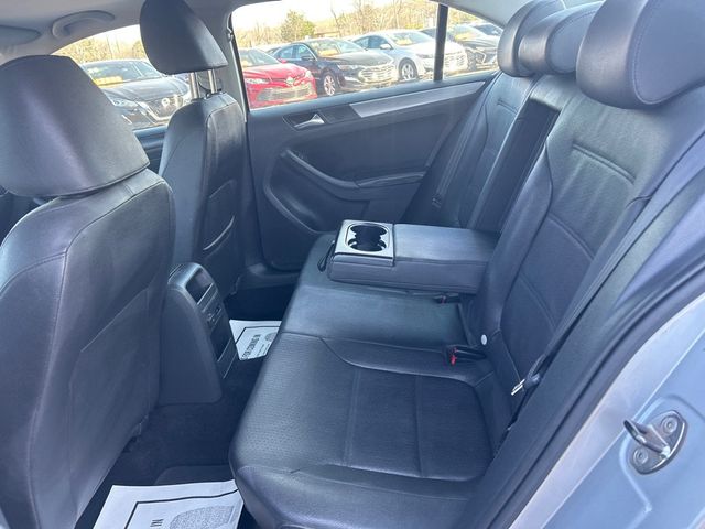 2012 Volkswagen Jetta Sedan SE PZEV - 23001120 - 6