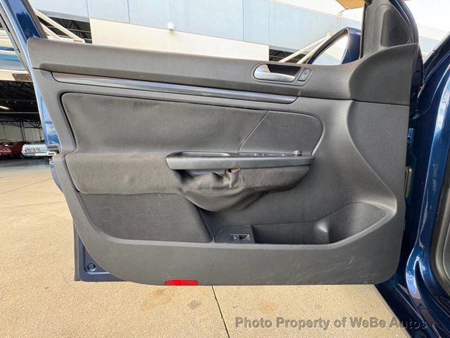 2012 Volkswagen Jetta SportWagen  - 22931372 - 22
