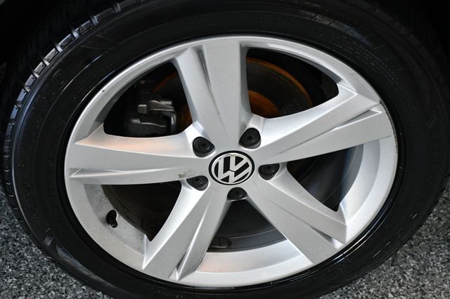 2012 Volkswagen Passat 4dr Sedan 2.5L Automatic SE w/Sunroof - 23060813 - 17