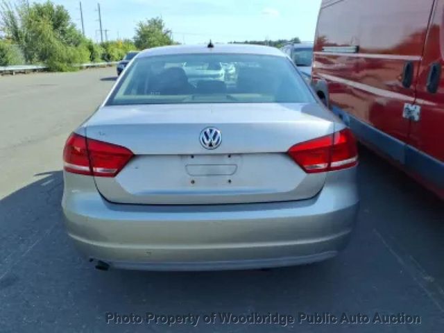 2012 Volkswagen Passat S - 23093044 - 3