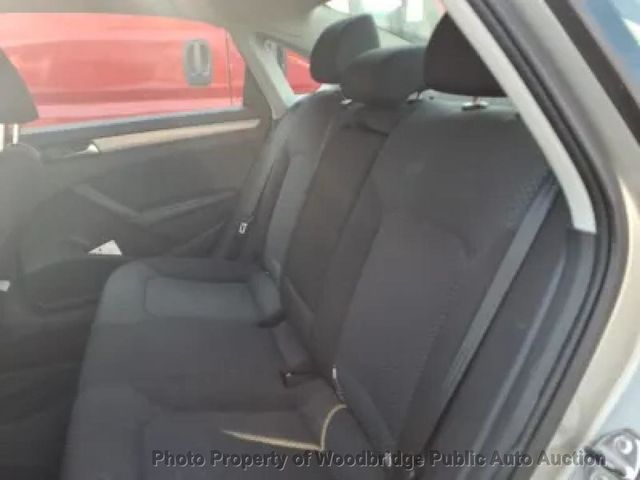 2012 Volkswagen Passat S - 23093044 - 8
