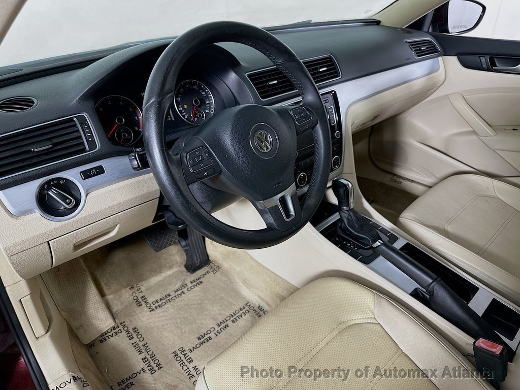 2012 Volkswagen Passat SE - 22489883 - 8