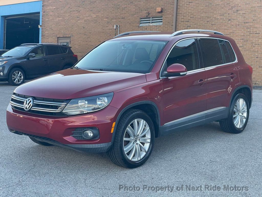 2012 Volkswagen Tiguan SE photo 3
