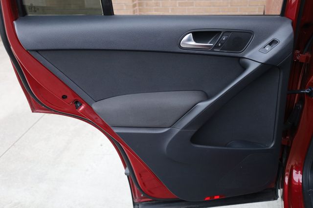 2012 Volkswagen Tiguan 2WD 4dr Automatic LE - 22931682 - 15