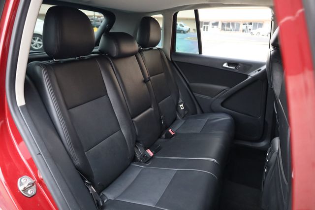 2012 Volkswagen Tiguan 2WD 4dr Automatic LE - 22931682 - 19