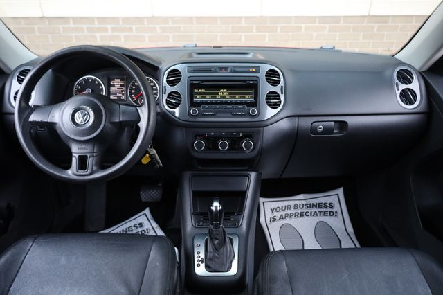 2012 Volkswagen Tiguan 2WD 4dr Automatic LE - 22931682 - 24