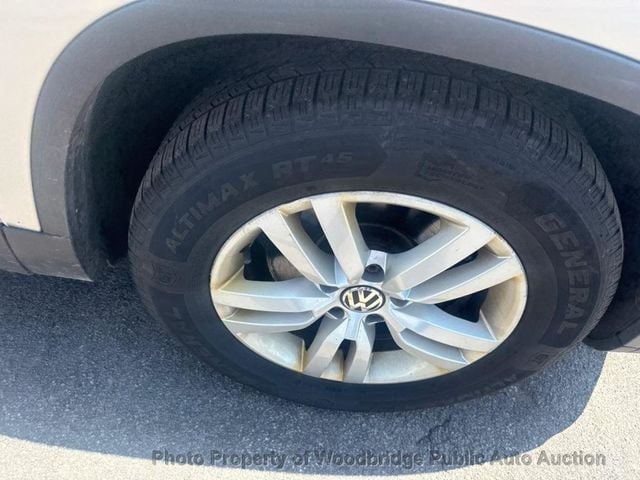 2012 Volkswagen Tiguan 4-Motion - 23056137 - 17