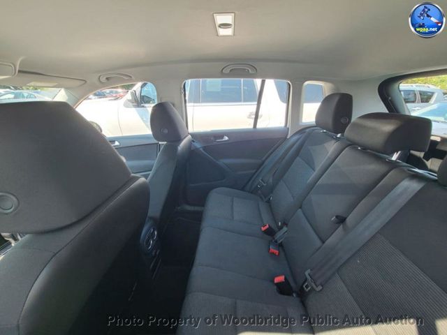 2012 Volkswagen Tiguan 4-Motion - 23088643 - 8