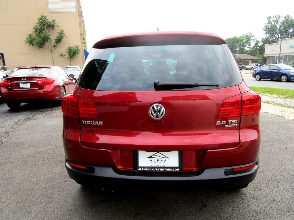 2012 Volkswagen Tiguan SEL photo 7