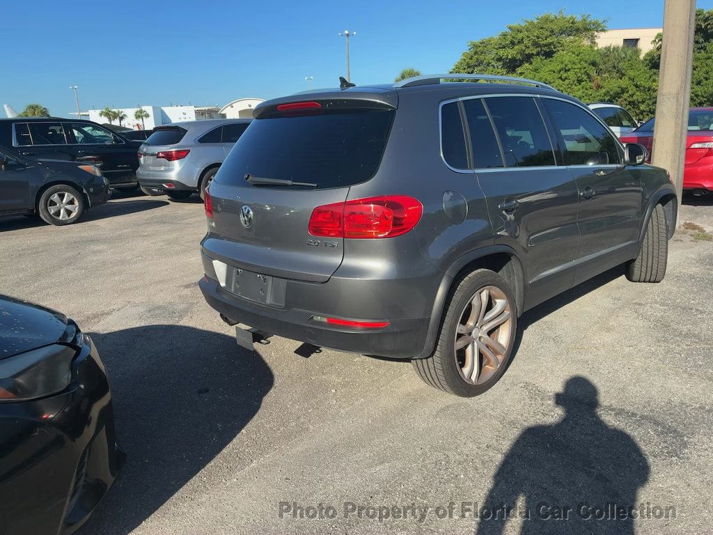 2012 Volkswagen Tiguan SEL photo 4