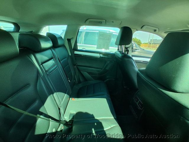 2012 Volkswagen Touareg 4dr VR6 Sport - 23049757 - 9