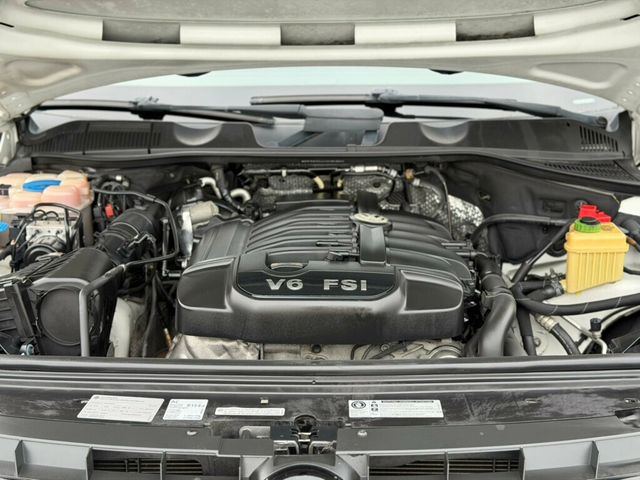 2012 Volkswagen Touareg 4dr VR6 Sport w/Nav - 23002549 - 10