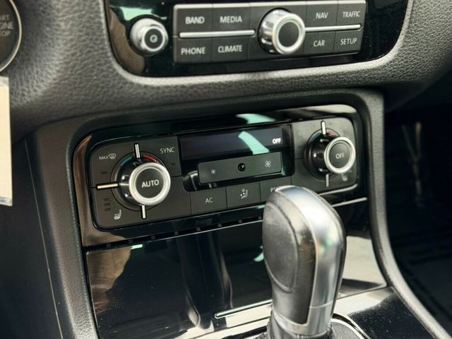 2012 Volkswagen Touareg 4dr VR6 Sport w/Nav - 23002549 - 30