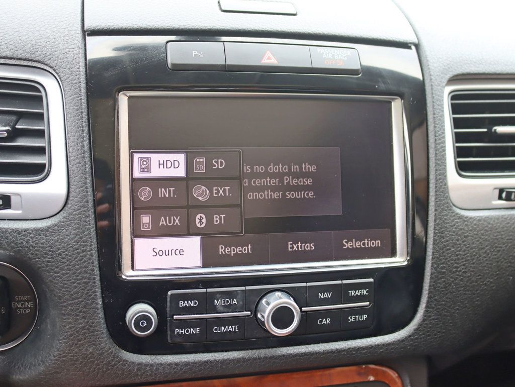 2012 Volkswagen Touareg VR6 Sport photo 15