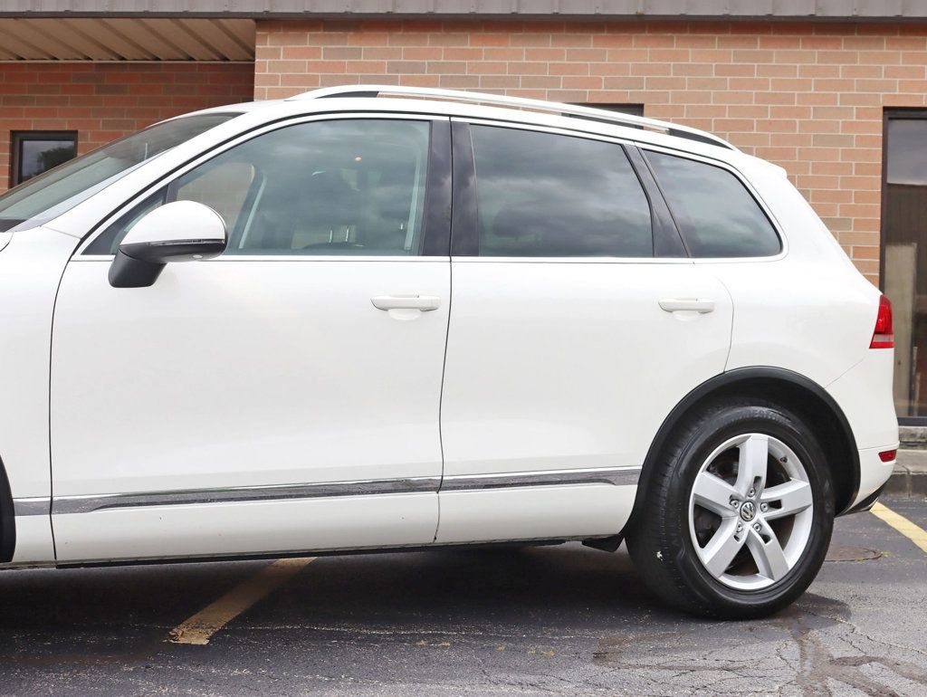 2012 Volkswagen Touareg 4dr VR6 Sport w/Nav - 22906996 - 1