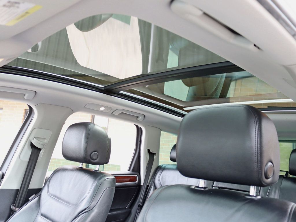 2012 Volkswagen Touareg VR6 Sport photo 23