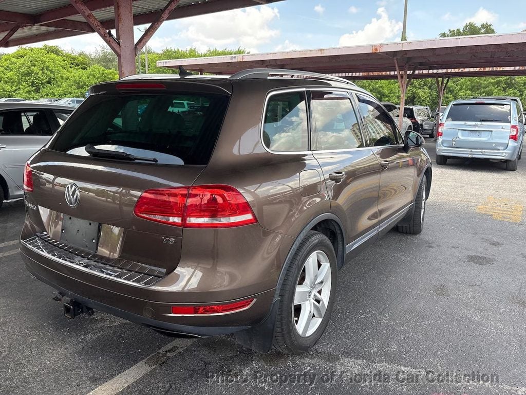 2012 Volkswagen Touareg VR6 Luxury 4WD - 23058867 - 3