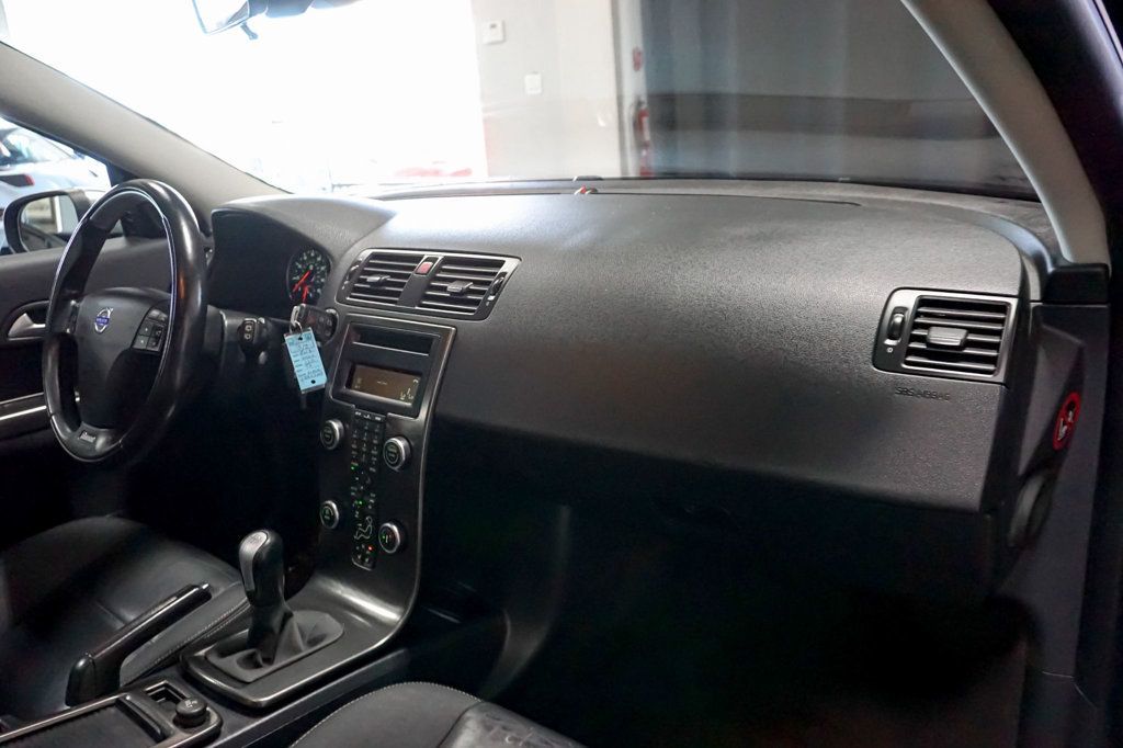 2012 Volvo C30 *T5* *R-Design Premier Plus* *6-Speed Manual* *1-Owner* - 23051024 - 26