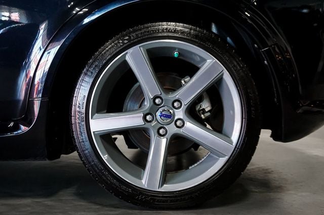 2012 Volvo C30 *T5* *R-Design Premier Plus* *6-Speed Manual* *1-Owner* - 23051024 - 33