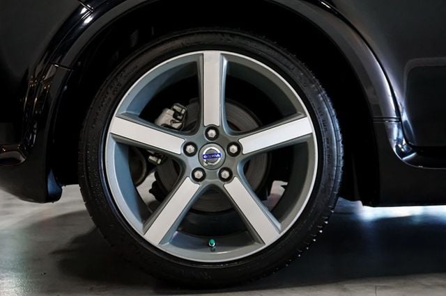 2012 Volvo C30 *T5* *R-Design Premier Plus* *6-Speed Manual* *1-Owner* - 23051024 - 34