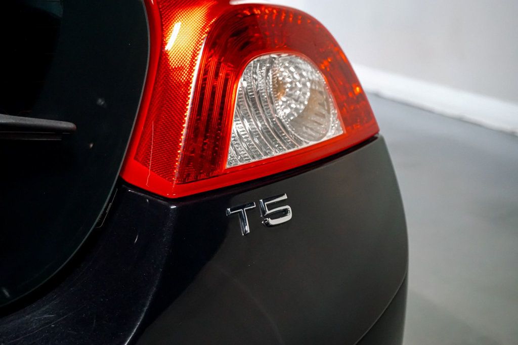 2012 Volvo C30 *T5* *R-Design Premier Plus* *6-Speed Manual* *1-Owner* - 23051024 - 41