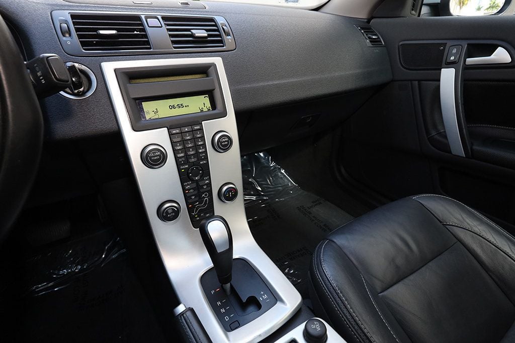2012 Volvo C70 T5 photo 9