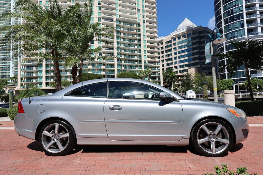 2012 Volvo C70 T5 photo 3