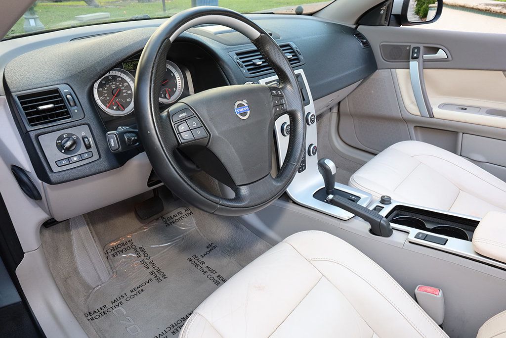 2012 Volvo C70 2dr Convertible T5 Platinum - 22939628 - 32