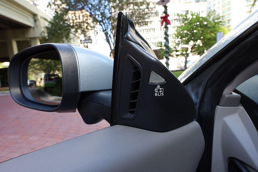 2012 Volvo C70 2dr Convertible T5 Platinum - 22939628 - 42