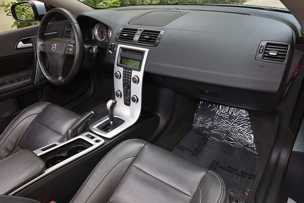 2012 Volvo C70 2dr Convertible T5 Premier Plus - 23061155 - 31
