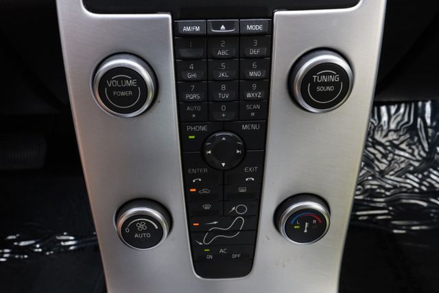 2012 Volvo C70 2dr Convertible T5 Premier Plus - 23061155 - 38
