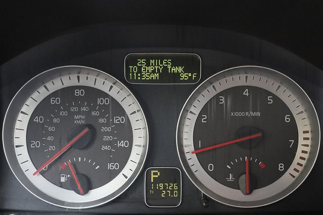 2012 Volvo C70 2dr Convertible T5 Premier Plus - 23061155 - 40