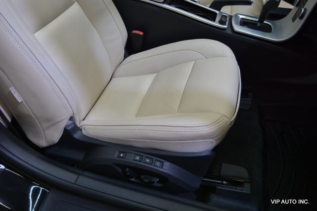 2012 Volvo C70 T5 - 22939239 - 19