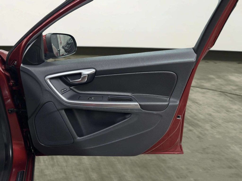 2012 Volvo S60 T5 4dr Sedan - 22993329 - 17