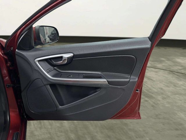 2012 Volvo S60 T5 4dr Sedan - 22993329 - 17