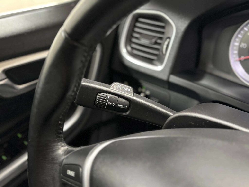 2012 Volvo S60 T5 4dr Sedan - 22993329 - 29