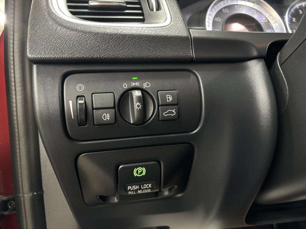 2012 Volvo S60 T5 4dr Sedan - 22993329 - 33