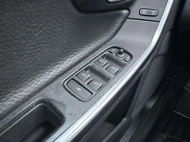 2012 Volvo S60 T5 4dr Sedan - 22993946 - 24