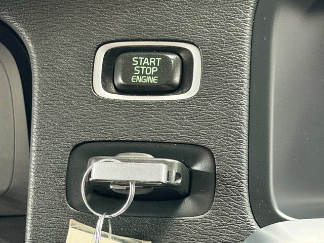 2012 Volvo S60 T6 R Design AWD 4dr Sedan - 23011870 - 33