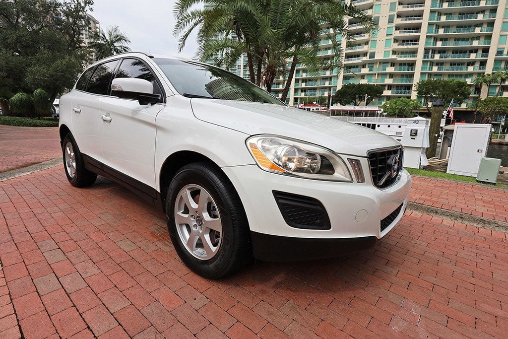 2012 Volvo XC60 FWD 4dr 3.2L Premier Plus - 22609390 - 16