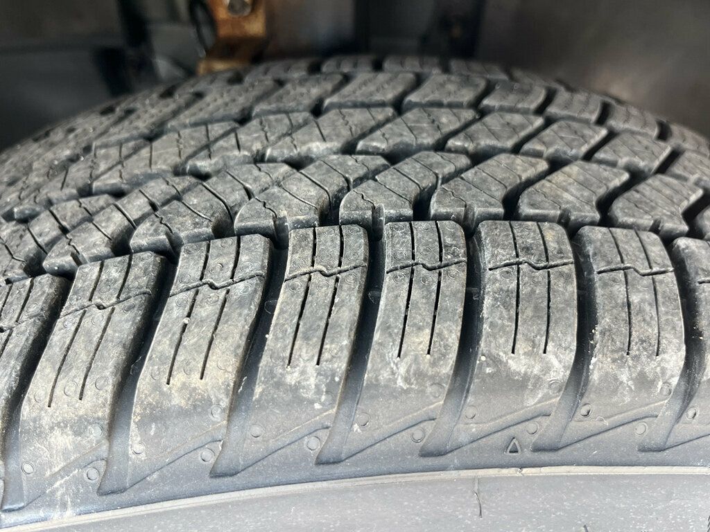 2012 Volvo XC70 ALL WHEEL DRIVE - 23045438 - 12