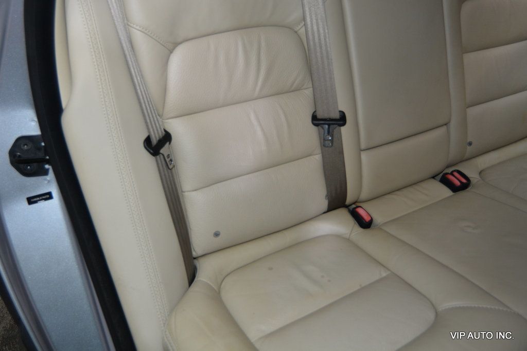 2012 Volvo XC70 FWD 4dr Wagon 3.2L Premier - 23022906 - 23