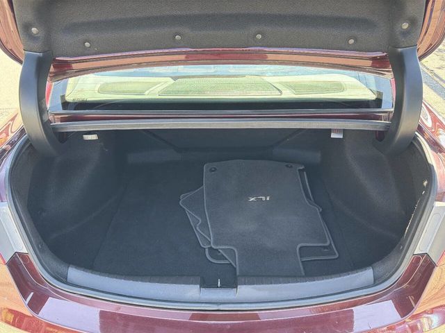2013 Acura ILX 4dr Sedan 2.0L Premium Pkg - 23079548 - 20