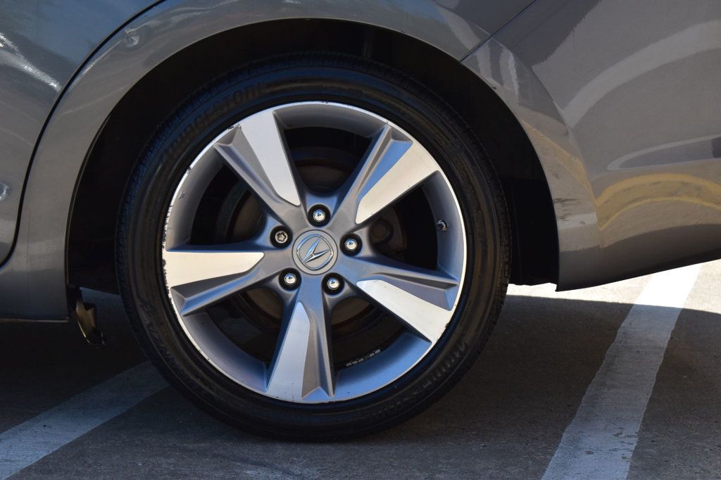 2013 Acura ILX 4dr Sedan 2.0L Tech Pkg - 23001895 - 9